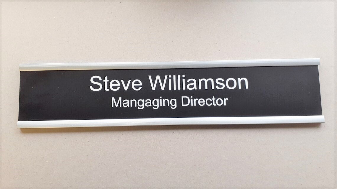 Customisable Office Nameplate in Aluminum Frame, 10×2 Inches