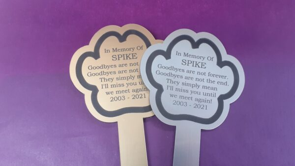 Personalised Pet Memorial Dog Paw Plaque